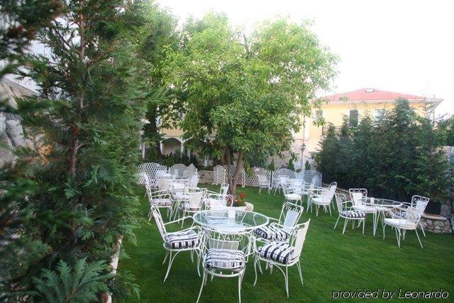 The Aigli Hotel Lefkada City Restaurant photo